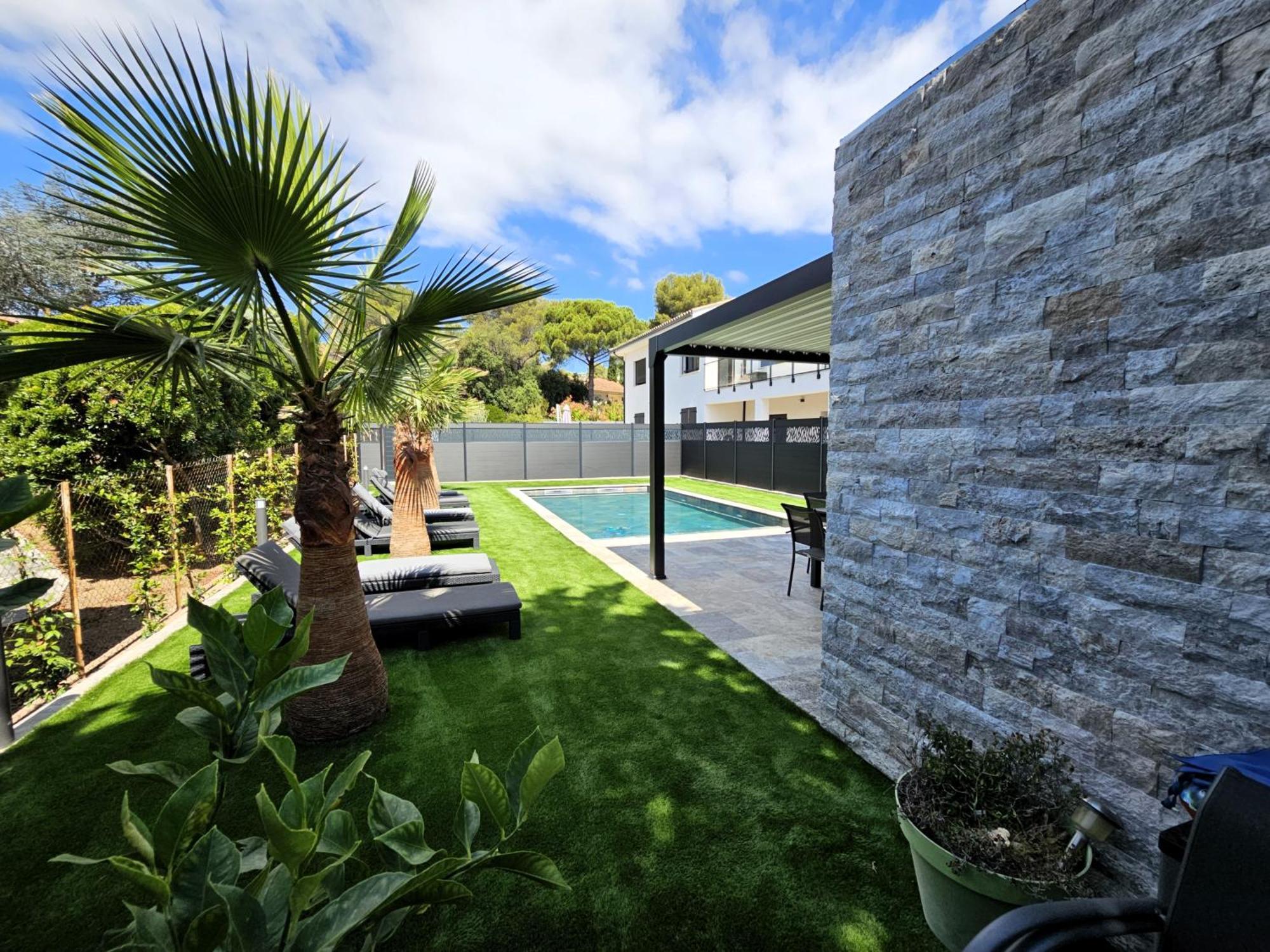 Etoile Du Berger Saint Aygulf 3 Villas Et 4 Appartements Jardin Individuel Et Piscine Chauffee En Saison - La Mer Et Les Plages 450 M Zewnętrze zdjęcie
