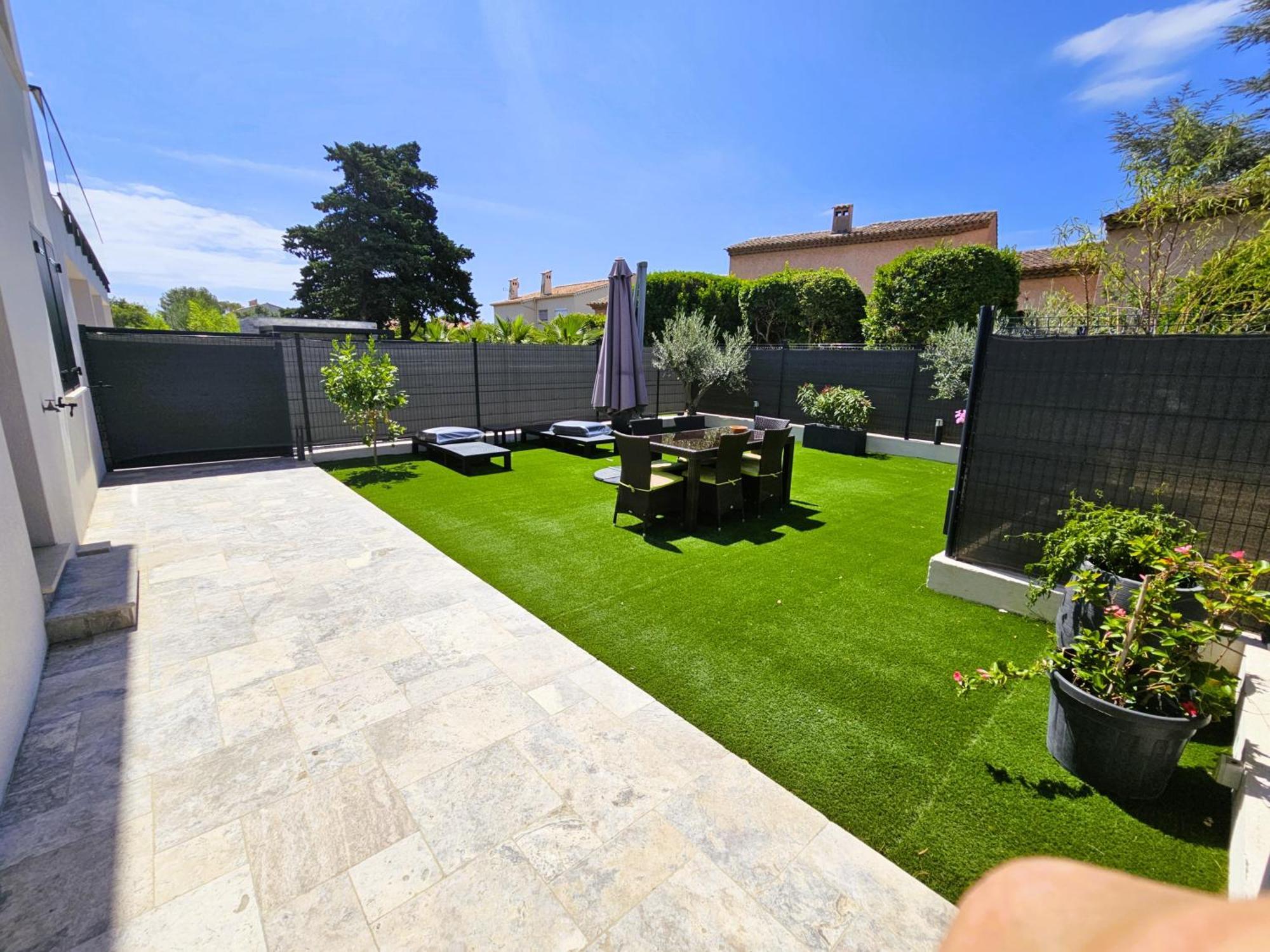 Etoile Du Berger Saint Aygulf 3 Villas Et 4 Appartements Jardin Individuel Et Piscine Chauffee En Saison - La Mer Et Les Plages 450 M Zewnętrze zdjęcie