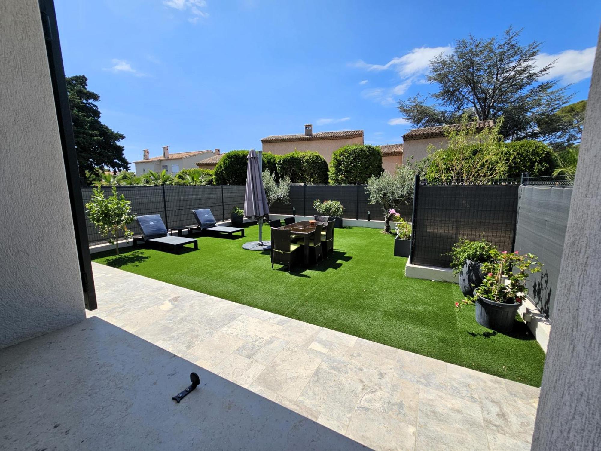Etoile Du Berger Saint Aygulf 3 Villas Et 4 Appartements Jardin Individuel Et Piscine Chauffee En Saison - La Mer Et Les Plages 450 M Zewnętrze zdjęcie