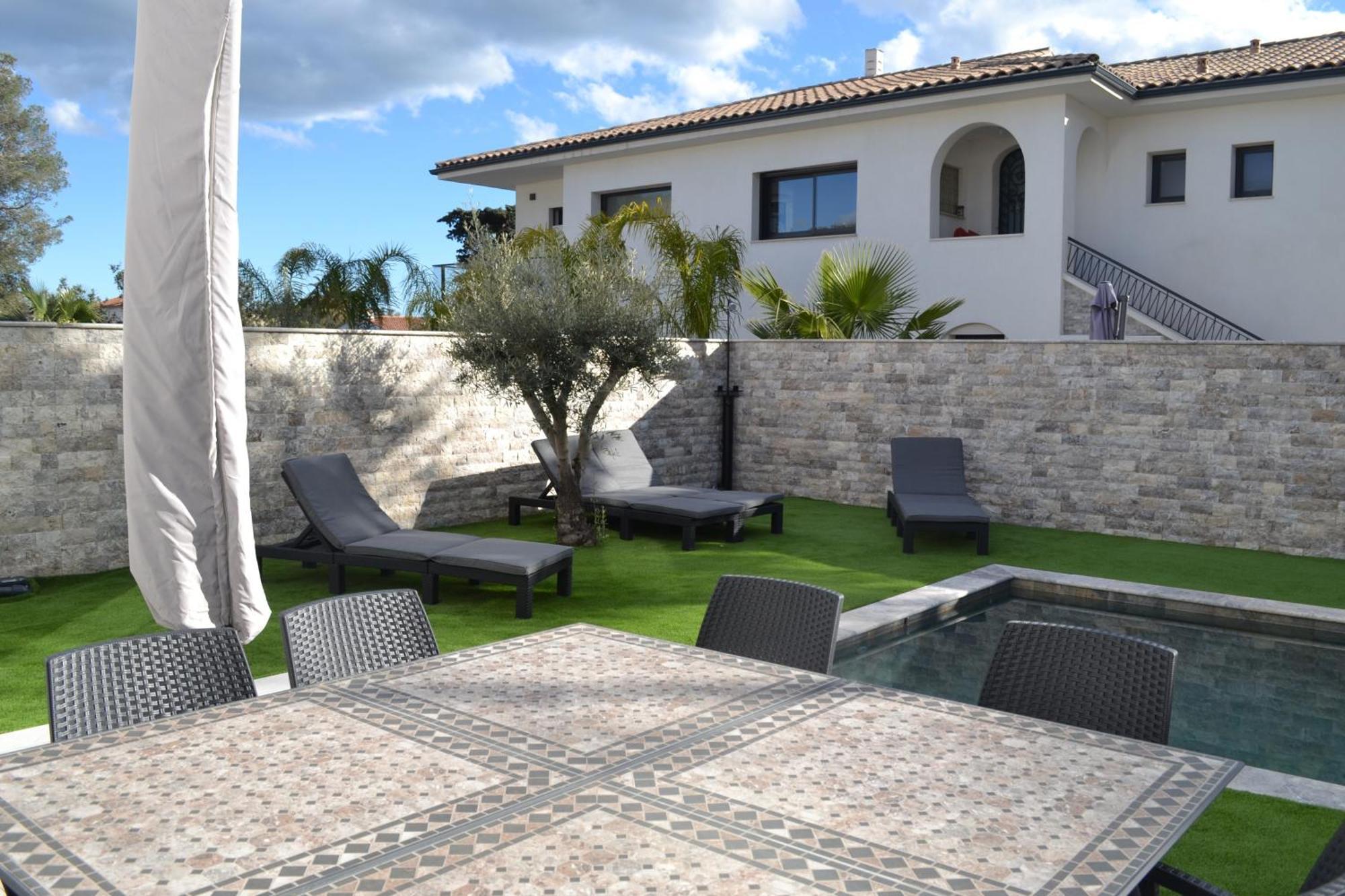 Etoile Du Berger Saint Aygulf 3 Villas Et 4 Appartements Jardin Individuel Et Piscine Chauffee En Saison - La Mer Et Les Plages 450 M Zewnętrze zdjęcie